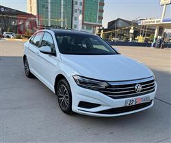 ڤۆڵکسواگن جێتا